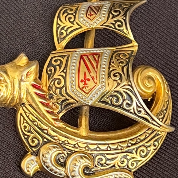 Vtg Damascene style dragon ship, brooch, pin in gold tone Spanish Galleon EUC - Picture 3 of 7